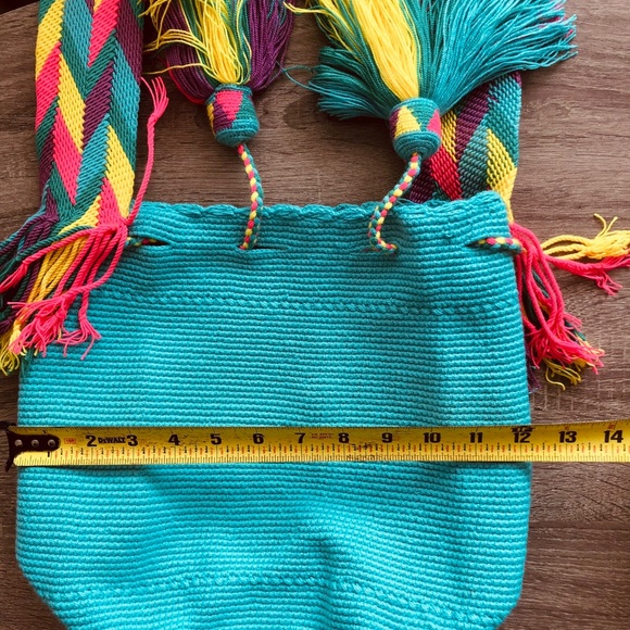 Authentic Wayuu bag / mint green color / multicolored strap/ Size L - Picture 6 of 7